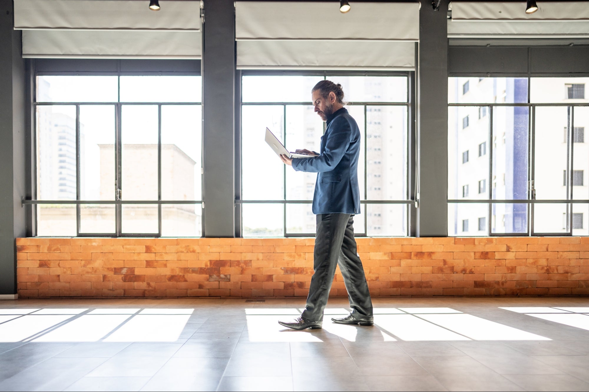 How to Become a Sales-Focused Founder (and Why It's Important)