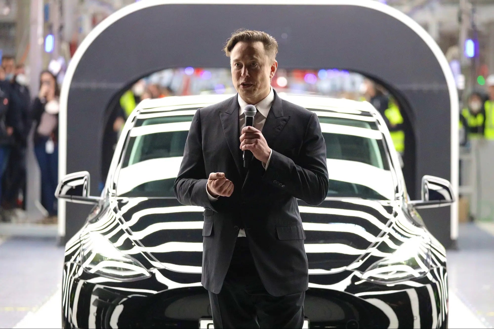 Elon Musk Says Tesla Workers to Sleep, Live in Texas Factory