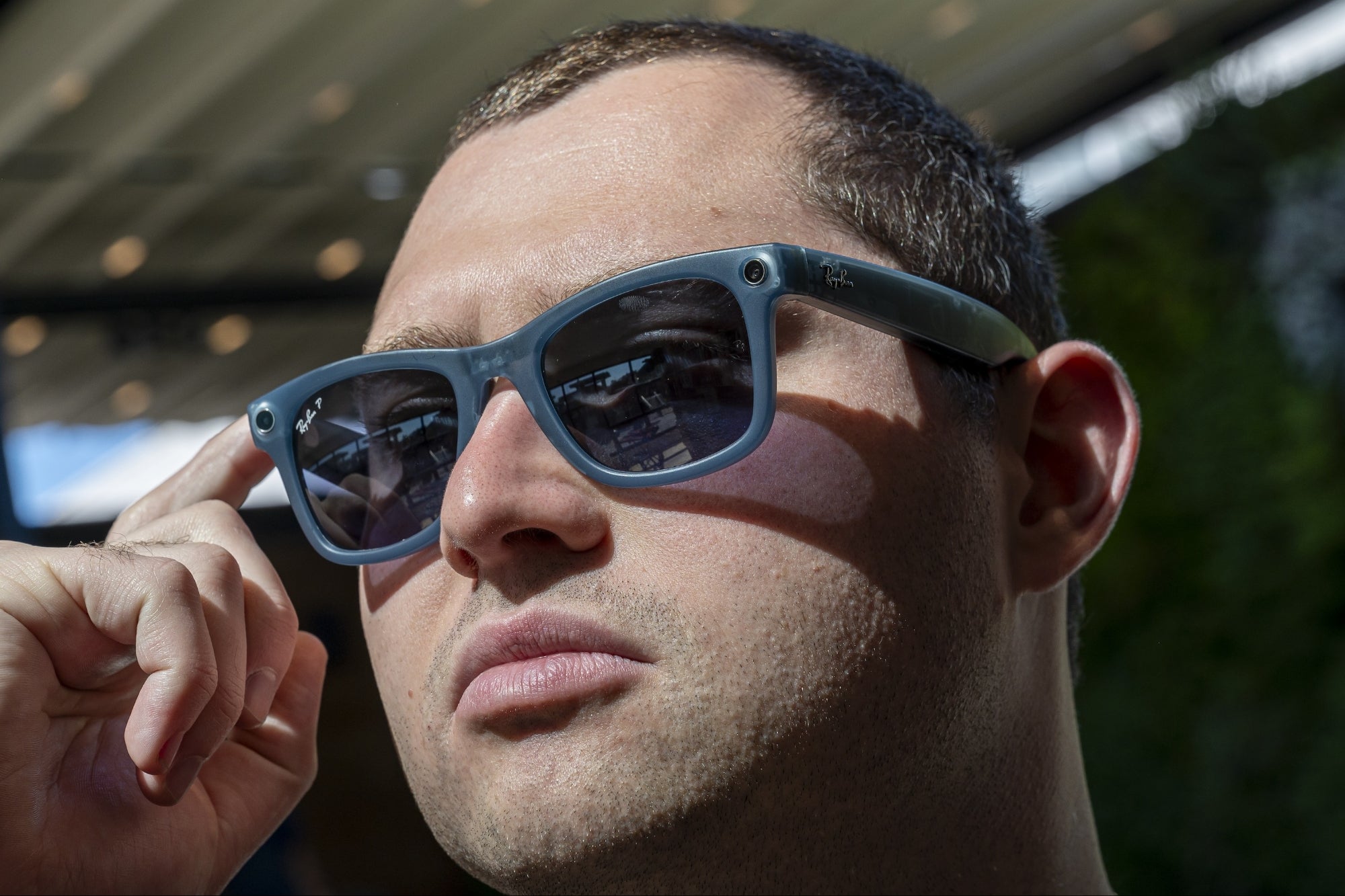 Apple Making Smart Glasses, Meta Ray-Ban Competitor: Report